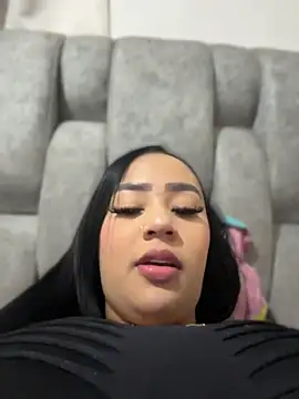 Luisa Fernandaa online show from May 14, 2026, 2:51 am