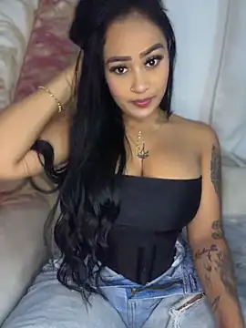 Luisa Fernandaa online show from May 29, 2026, 3:15 am
