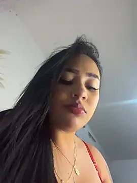 Luisa Fernandaa online show from June 11, 2026, 3:04 am