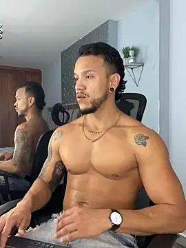 Snapshot of ARON_TAYLER01 chatting on March 13, 2025, 4:34 pm ARON TAYLER01 online show from March 13, 2025, 4:34 pm