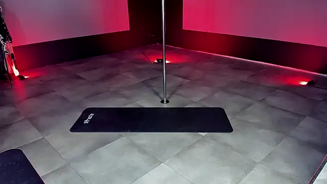 dirty-boss online show from September 25, 2025, 11:14 am