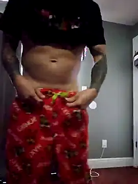 Snapshot of MrBiggBallz chatting on December 26, 2024, 4:04 pm MrBiggBallz online show from December 26, 2024, 4:04 pm