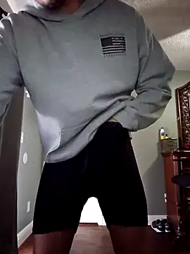 Snapshot of MrBiggBallz chatting on January 1, 2025, 7:21 pm MrBiggBallz online show from January 1, 2025, 7:21 pm