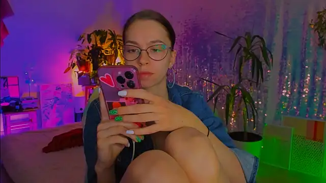 poli   online show from February 7, 2026, 4:11 pm