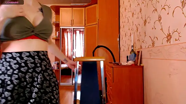 MarySweetness online show from January 17, 2025, 10:33 am