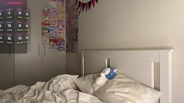 neon demon online show from April 4, 2026, 7:00 pm