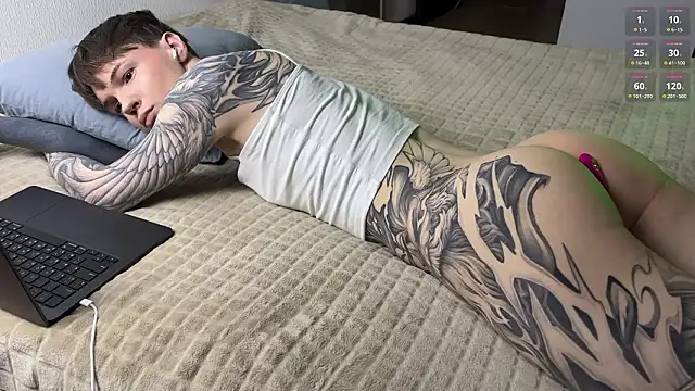 Snapshot of dnonilol chatting on February 10, 2026, 2:37 am dnonilol online show from February 10, 2026, 2:37 am