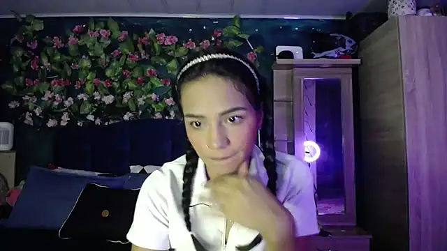 Samara Beltran online show from January 27, 2025, 2:42 am