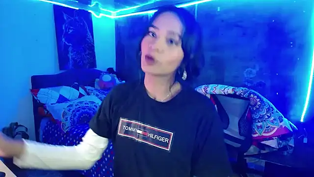 Samara Beltran online show from March 21, 2025, 9:12 am