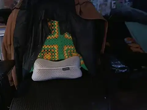 CloudDadddyyy420 online show from February 1, 2025, 12:47 pm