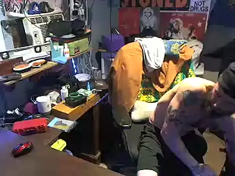 CloudDadddyyy420 online show from February 2, 2025, 11:21 pm