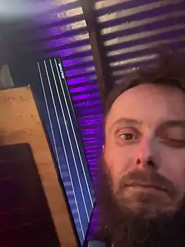 CloudDadddyyy420 online show from February 11, 2025, 7:33 am