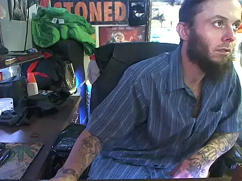 CloudDadddyyy420 online show from March 17, 2025, 7:26 pm