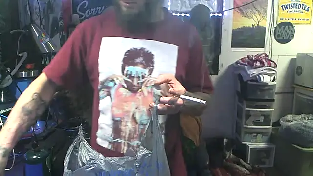 CloudDadddyyy420 online show from November 10, 2025, 2:10 am