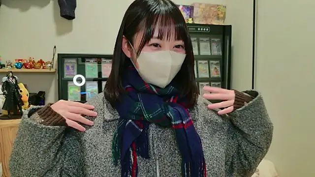 Snapshot of HIKARI_x0 chatting on November 7, 2025, 2:17 pm HIKARI x0 online show from November 7, 2025, 2:17 pm