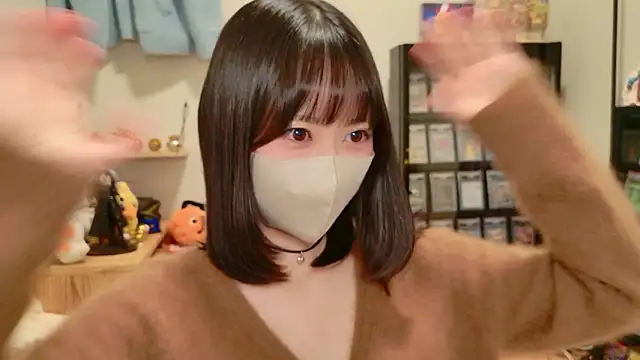 Snapshot of HIKARI_x0 chatting on November 18, 2025, 3:05 pm HIKARI x0 online show from November 18, 2025, 3:05 pm