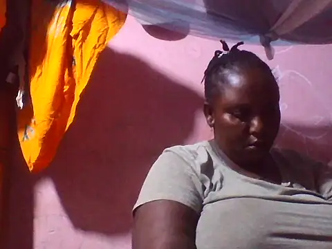 big clits online show from April 7, 2026, 9:37 pm