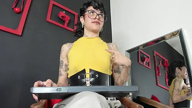 Snapshot of trinitty chatting on December 23, 2024, 4:28 pm trinitty online show from December 23, 2024, 4:28 pm