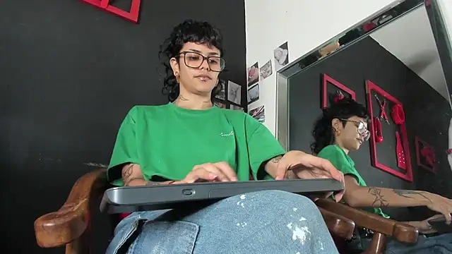 Snapshot of trinitty chatting on March 10, 2025, 2:05 pm trinitty online show from March 10, 2025, 2:05 pm