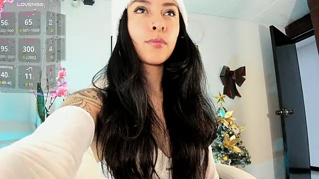 sara-lauren online show from December 27, 2024, 2:54 pm