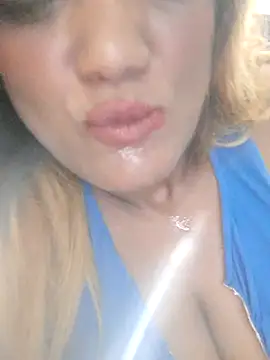 Indianpleasure300 online show from April 4, 2026, 9:12 pm