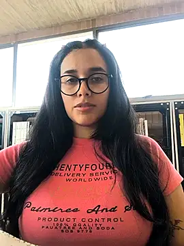 Snapshot of Annya-sweet chatting on May 6, 2026, 2:33 pm Annya-sweet online show from May 6, 2026, 2:33 pm