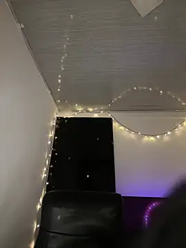 Snapshot of salome_polaniiee chatting on January 30, 2025, 8:22 am salome polaniiee online show from January 30, 2025, 8:22 am