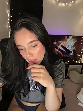 Snapshot of salome_polaniiee chatting on February 8, 2025, 6:54 am salome polaniiee online show from February 8, 2025, 6:54 am