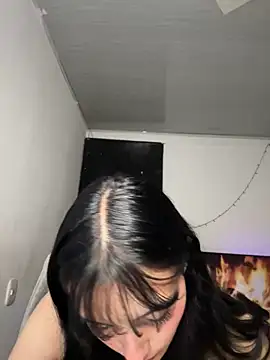 Snapshot of salome_polaniiee chatting on March 23, 2025, 9:10 am salome polaniiee online show from March 23, 2025, 9:10 am