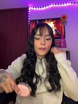 Snapshot of salome_polaniiee chatting on September 24, 2025, 6:06 am salome polaniiee online show from September 24, 2025, 6:06 am