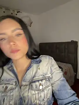 salome polaniiee online show from April 11, 2026, 5:12 am