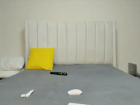 Snapshot of _heavenlysent chatting on October 10, 2025, 4:22 am heavenlysent online show from October 10, 2025, 4:22 am