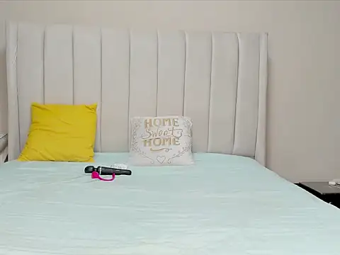 Snapshot of _heavenlysent chatting on October 28, 2025, 3:36 pm heavenlysent online show from October 28, 2025, 3:36 pm