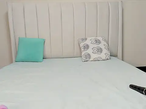 Snapshot of _heavenlysent chatting on December 15, 2025, 3:33 am heavenlysent online show from December 15, 2025, 3:33 am