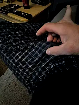 Snapshot of Tobyp677 chatting on November 1, 2025, 9:17 pm Tobyp677 online show from November 1, 2025, 9:17 pm