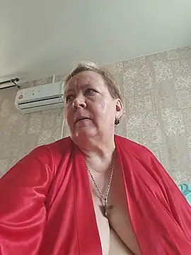 Snapshot of EffectFiona chatting on June 11, 2026, 3:59 am EffectFiona online show from June 11, 2026, 3:59 am