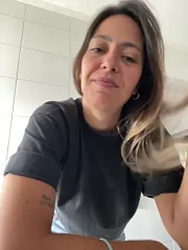 Snapshot of Gipoltergeist chatting on March 4, 2026, 2:12 pm Gipoltergeist online show from March 4, 2026, 2:12 pm