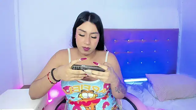 Snapshot of OSORIOMAFE chatting on February 10, 2025, 3:32 pm OSORIOMAFE online show from February 10, 2025, 3:32 pm