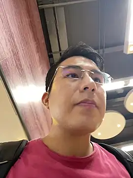 andrewmhilton  online show from February 25, 2025, 6:42 pm