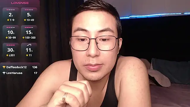 andrewmhilton  online show from January 7, 2026, 5:43 am