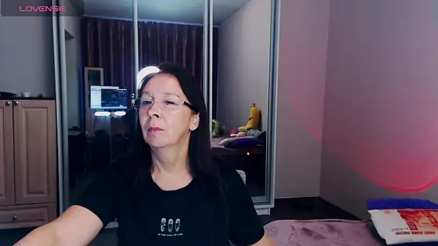 Snapshot of Celine_Faer1 chatting on April 29, 2026, 2:48 am Celine Faer1 online show from April 29, 2026, 2:48 am