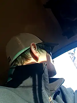 Midwestalpha online show from December 3, 2024, 8:39 pm