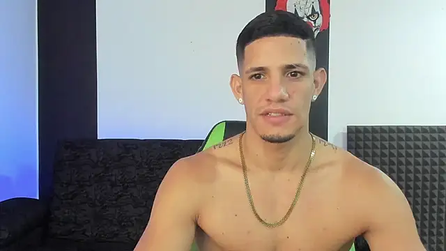 Snapshot of jhonnysnow17 chatting on February 15, 2025, 3:39 pm jhonnysnow17 online show from February 15, 2025, 3:39 pm