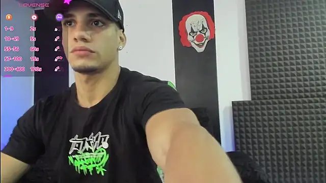 Snapshot of jhonnysnow17 chatting on February 26, 2025, 11:04 pm jhonnysnow17 online show from February 26, 2025, 11:04 pm