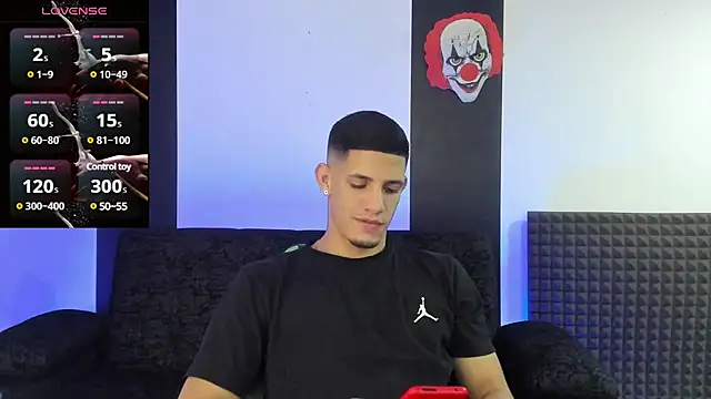 Snapshot of jhonnysnow17 chatting on February 28, 2025, 6:43 am jhonnysnow17 online show from February 28, 2025, 6:43 am