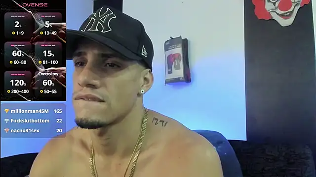 Snapshot of jhonnysnow17 chatting on March 2, 2025, 11:18 am jhonnysnow17 online show from March 2, 2025, 11:18 am