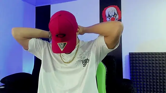 Snapshot of jhonnysnow17 chatting on March 9, 2025, 8:51 am jhonnysnow17 online show from March 9, 2025, 8:51 am