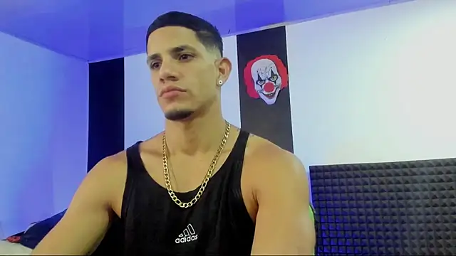 Snapshot of jhonnysnow17 chatting on March 16, 2025, 8:32 am jhonnysnow17 online show from March 16, 2025, 8:32 am