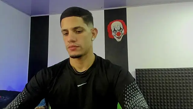 Snapshot of jhonnysnow17 chatting on March 21, 2025, 5:43 am jhonnysnow17 online show from March 21, 2025, 5:43 am