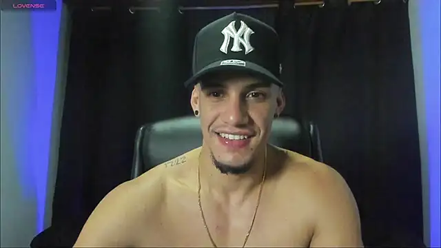 Snapshot of jhonnysnow17 chatting on September 12, 2025, 7:08 am jhonnysnow17 online show from September 12, 2025, 7:08 am